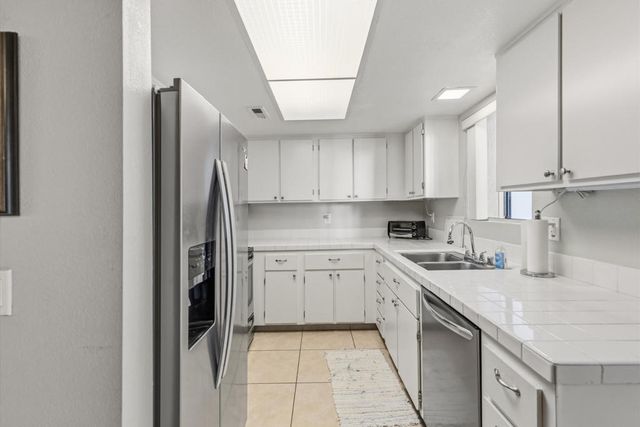 5301 E Waverly Drive 199, Palm Springs, CA 92264