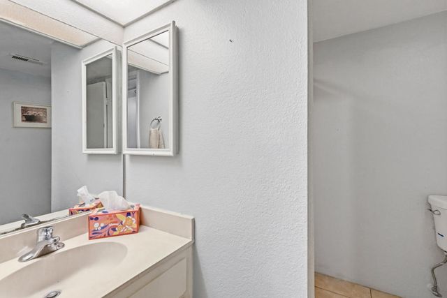 5301 E Waverly Drive 199, Palm Springs, CA 92264