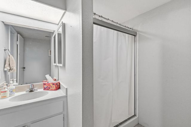 5301 E Waverly Drive 199, Palm Springs, CA 92264