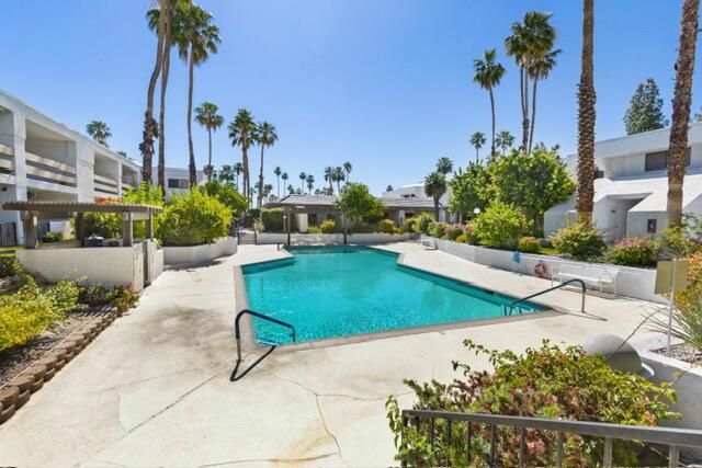 5301 E Waverly Drive 199, Palm Springs, CA 92264