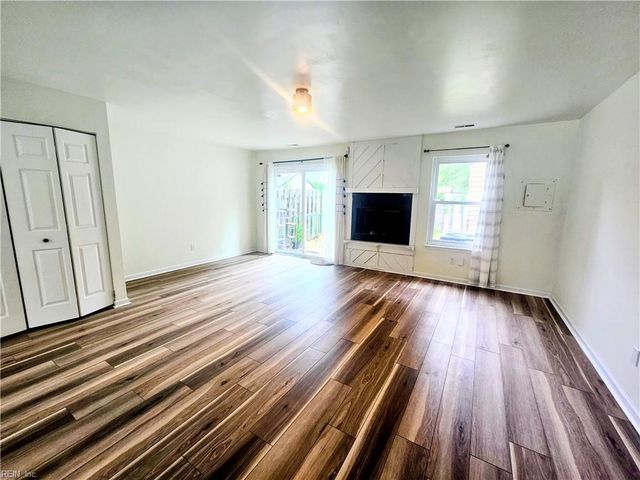 170 Thalia Trace DR, Virginia Beach, VA 23452