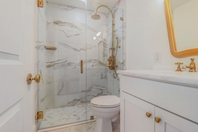 1 King Street 704, Charleston, SC 29401