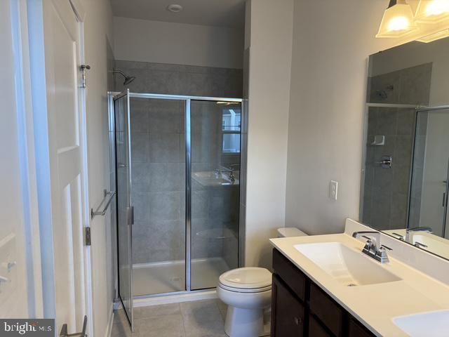 711 QUARRY POINT RD, Malvern, PA 19355