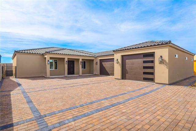 1920 E Via Borgata, Fort Mohave, AZ 86426
