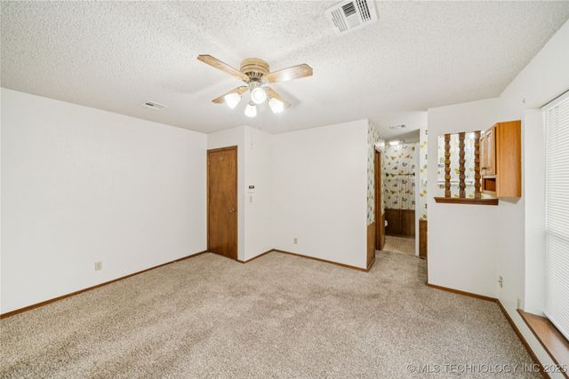 6018 S 92nd East Avenue, Tulsa, OK 74145