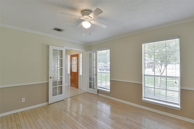 5411 Mossy Timbers Drive, Humble, TX 77346