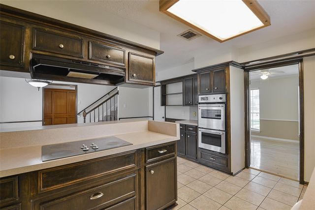 5411 Mossy Timbers Drive, Humble, TX 77346