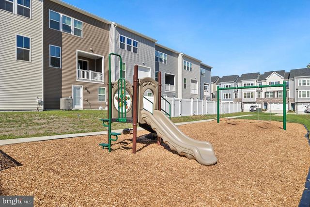 4927 DUNHAVEN DR, Fredericksburg, VA 22408