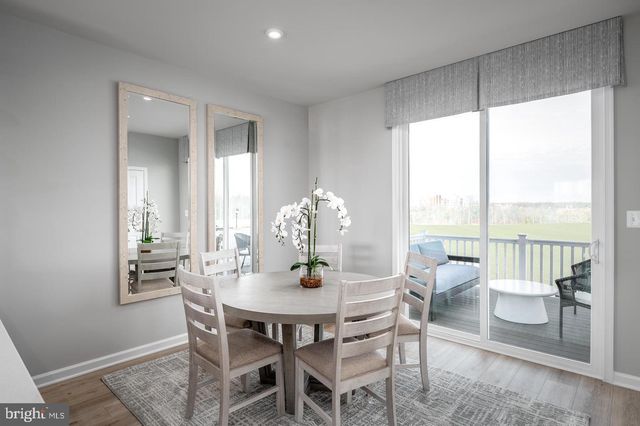 4927 DUNHAVEN DR, Fredericksburg, VA 22408