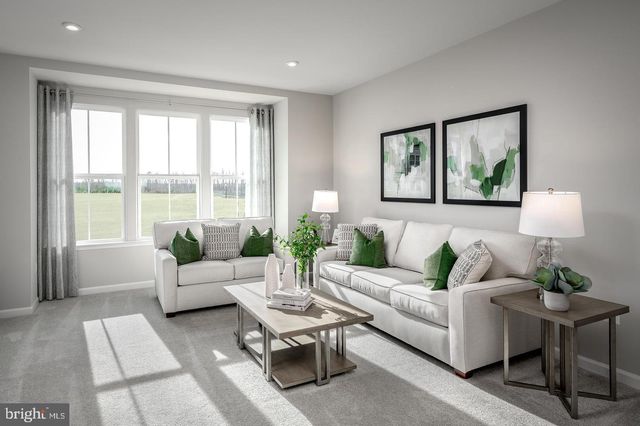 4927 DUNHAVEN DR, Fredericksburg, VA 22408