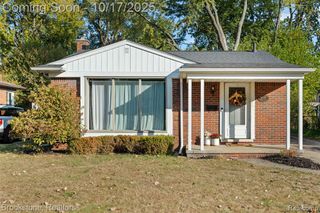 1976 Sunnyknoll Avenue, Berkley, MI 48072