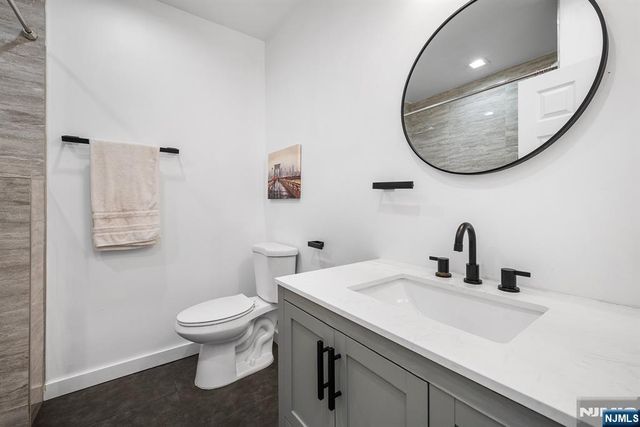 725 4th Street, Secaucus, NJ 07094