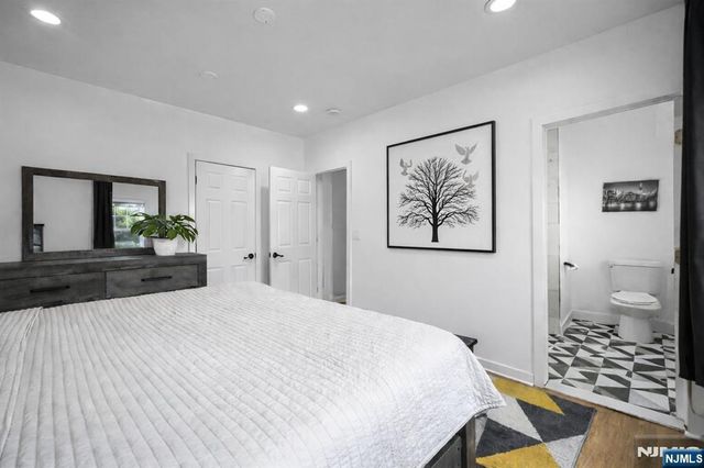 725 4th Street, Secaucus, NJ 07094