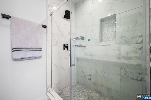 725 4th Street, Secaucus, NJ 07094