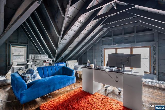 725 4th Street, Secaucus, NJ 07094