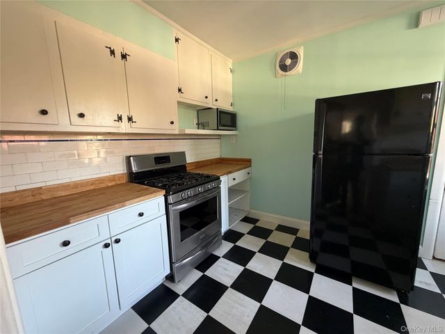 87 Colgate Avenue, Yonkers, NY 10703
