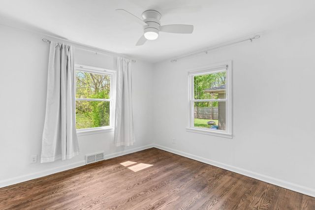 1474 E Portland Street, Springfield, MO 65804