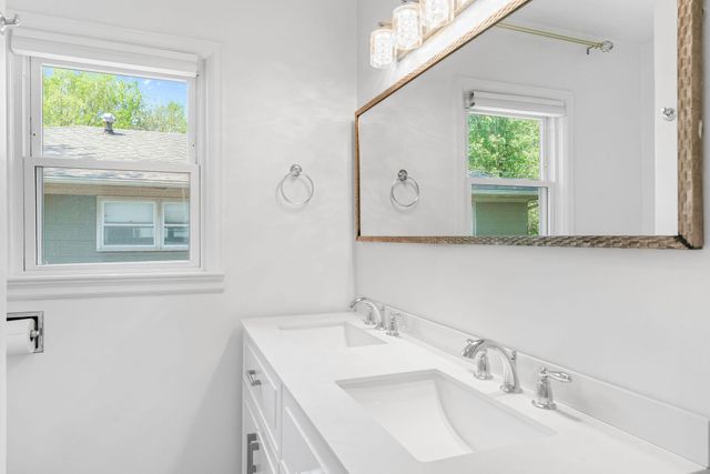 1474 E Portland Street, Springfield, MO 65804