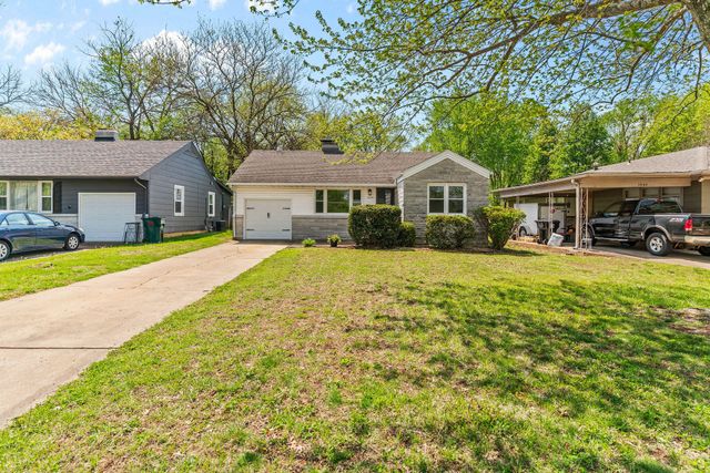 1474 E Portland Street, Springfield, MO 65804