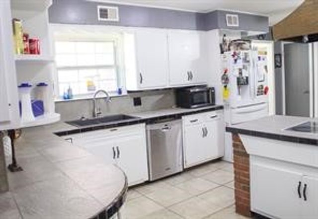 9137 Highway 67 377, Comanche, TX 76442
