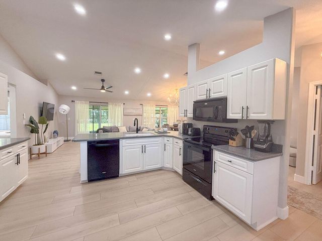 14010 Aster Avenue, Wellington, FL 33414