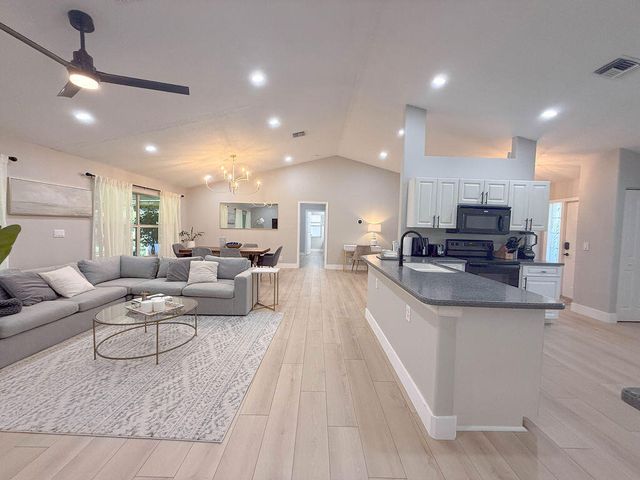 14010 Aster Avenue, Wellington, FL 33414