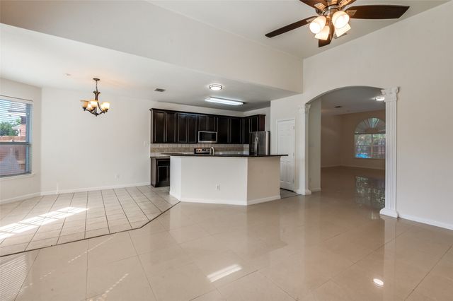 5805 Pine Meadow Lane, Mckinney, TX 75070