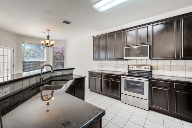 5805 Pine Meadow Lane, Mckinney, TX 75070