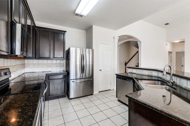 5805 Pine Meadow Lane, Mckinney, TX 75070