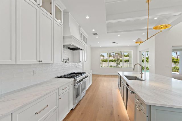 131 Dory Road S, North Palm Beach, FL 33408