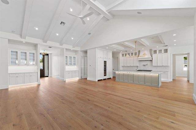 131 Dory Road S, North Palm Beach, FL 33408