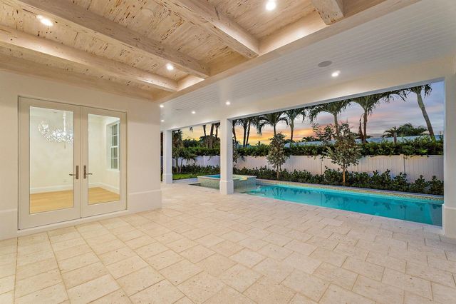 131 Dory Road S, North Palm Beach, FL 33408