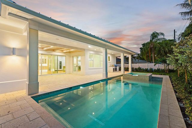 131 Dory Road S, North Palm Beach, FL 33408
