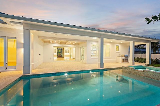 131 Dory Road S, North Palm Beach, FL 33408