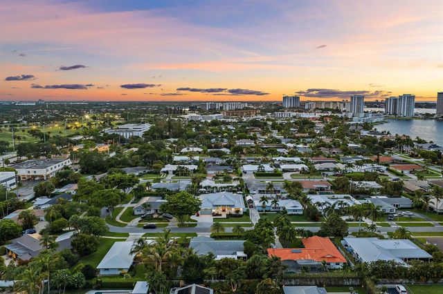 131 Dory Road S, North Palm Beach, FL 33408