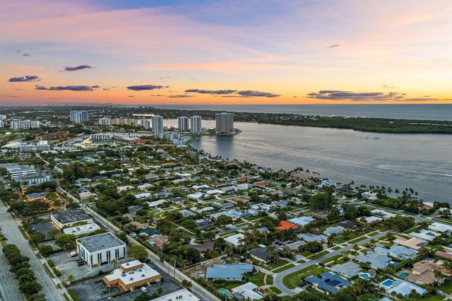 131 Dory Road S, North Palm Beach, FL 33408