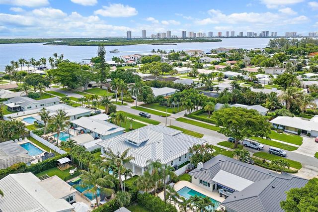 131 Dory Road S, North Palm Beach, FL 33408