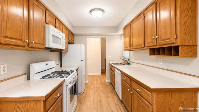 15480 Mary Court, Clinton Township, MI 48038