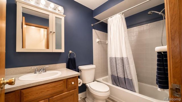 15480 Mary Court, Clinton Township, MI 48038