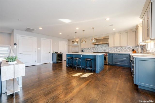 206 Grand Boulevard, Long Beach, NY 11561