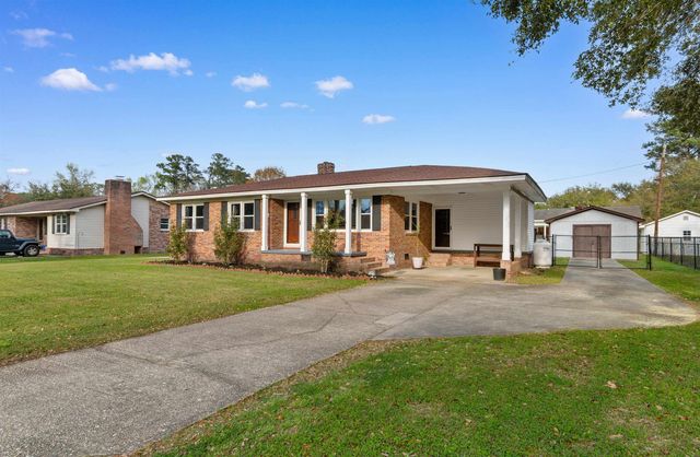 1738 Pickens St., Georgetown, SC 29440