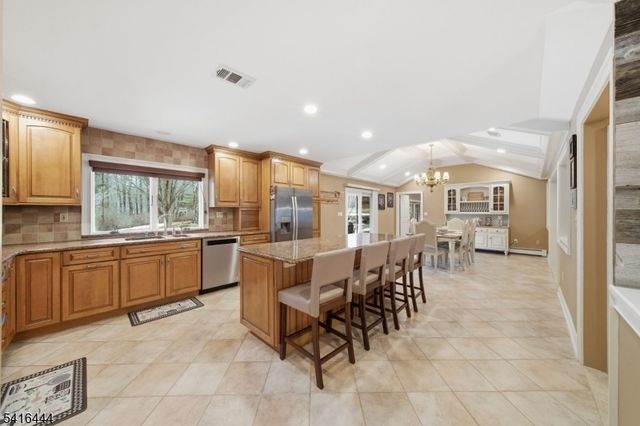 2 Old Orchard Rd, Mendham Twp., NJ 07960