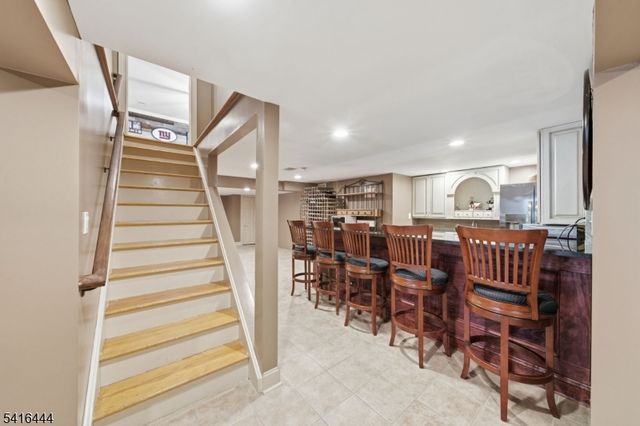 2 Old Orchard Rd, Mendham Twp., NJ 07960