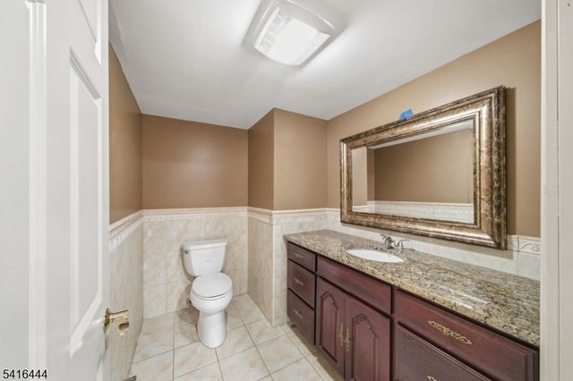 2 Old Orchard Rd, Mendham Twp., NJ 07960