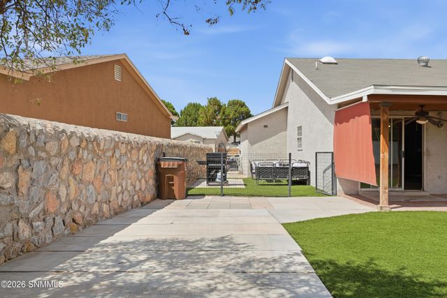 3694 Gem Street, Las Cruces, NM 88012