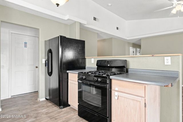 3694 Gem Street, Las Cruces, NM 88012