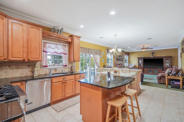 9 Tuthill Creek Drive, Blue Point, NY 11772