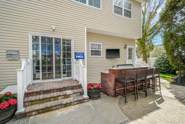 9 Tuthill Creek Drive, Blue Point, NY 11772