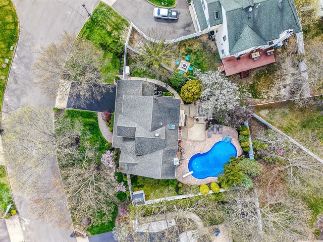 9 Tuthill Creek Drive, Blue Point, NY 11772