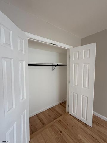 392 S 9th Street, Newark City, NJ 07103